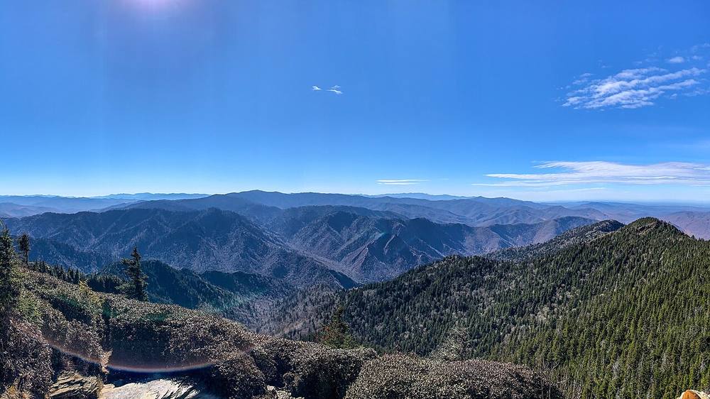 Fog-holding ridgelines from Cliff Tops on Mount LeConte in Great Smoky Mountains National Park