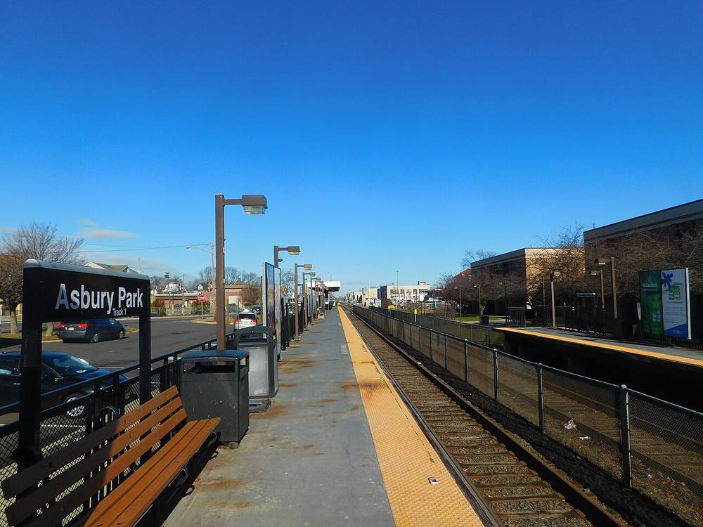 Asbury Park NJ Transit station, facing northbound